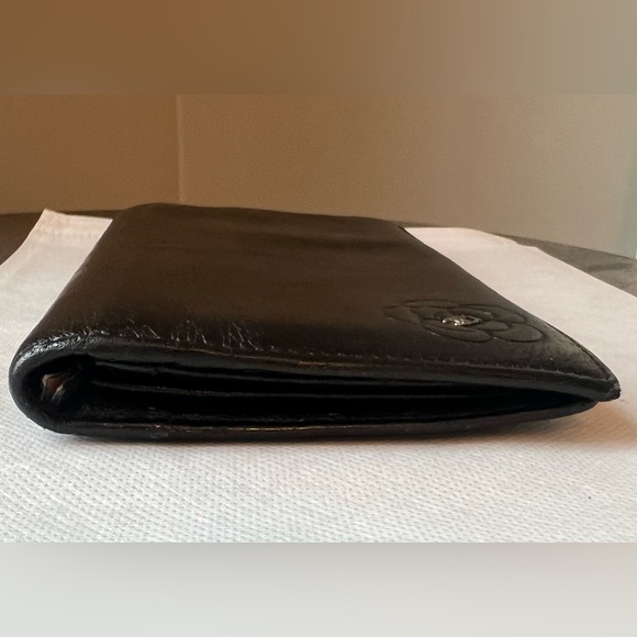 CHANEL Camellia Coco Black Leather Bifold Long Wallet - Picture 8 of 16